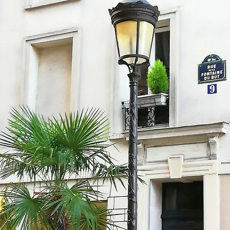 In Montmartre Apartment Paris