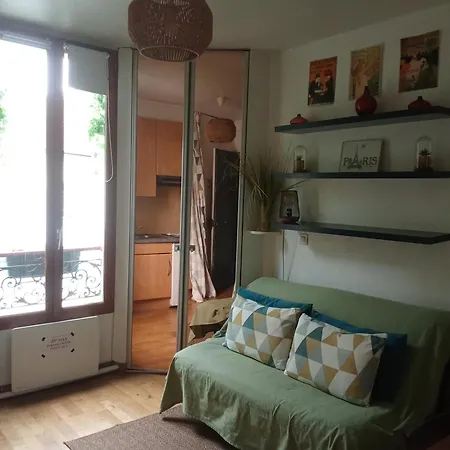 In Montmartre Apartment *